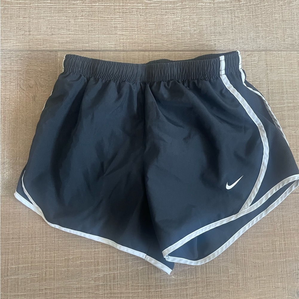 Nike Girls' Dry Tempo Running Shorts